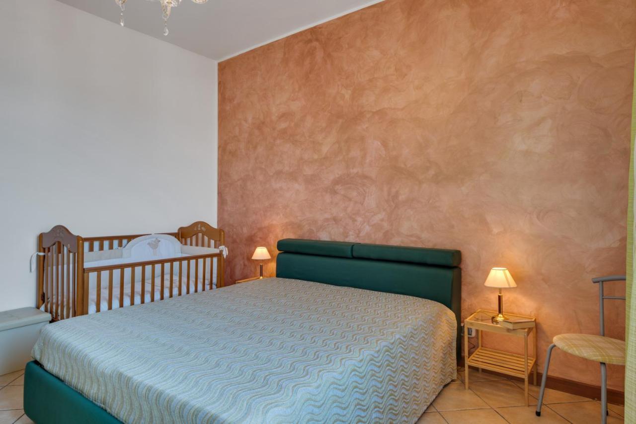 Roomy And Bright Apartment With Balconies X6 Catania Bagian luar foto