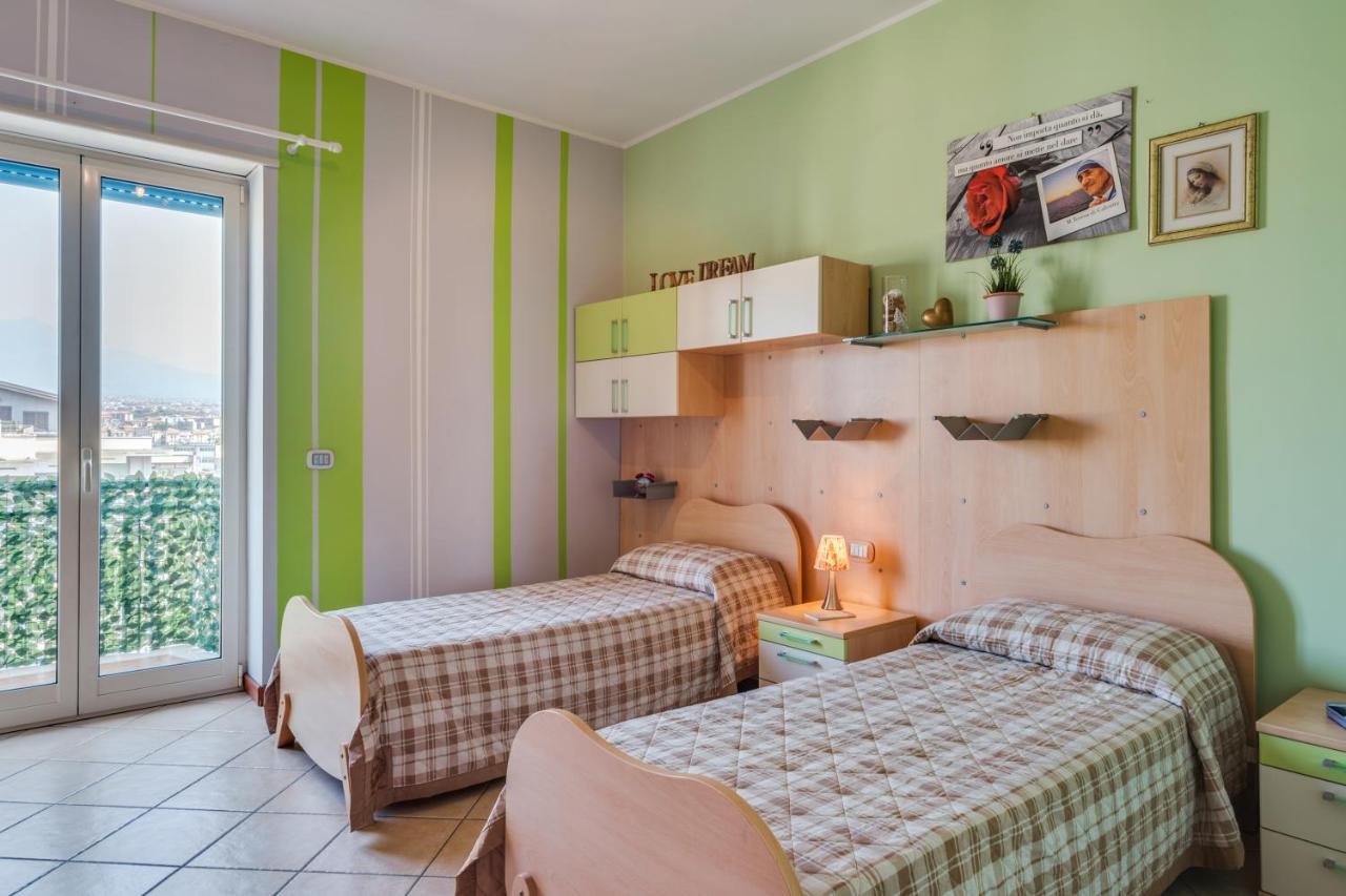 Roomy And Bright Apartment With Balconies X6 Catania Bagian luar foto